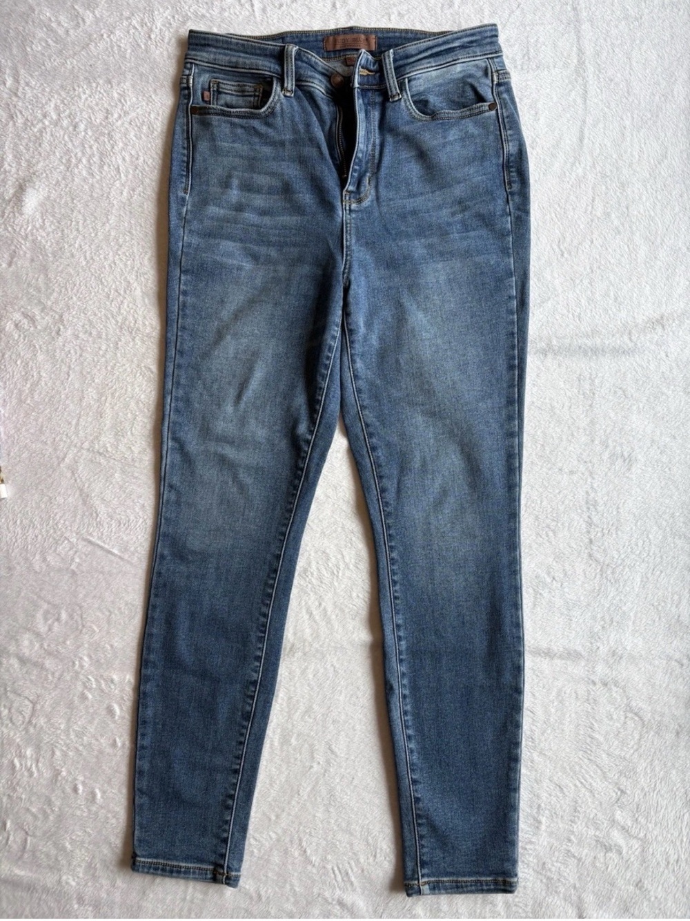 Judy Blue Medium Wash Skinny Jeans